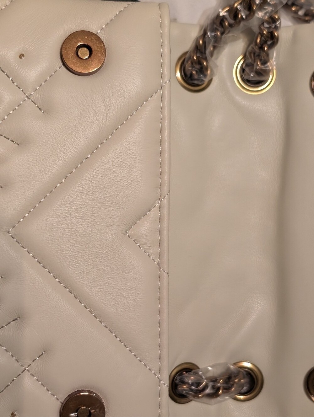 Kurt Geiger White Quilted Shoulder Bag with Embroidered Eye - Picture 8 of 8